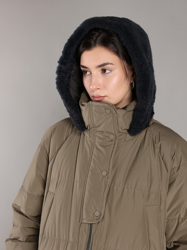 пуховик Brunello Cucinelli MB5749744