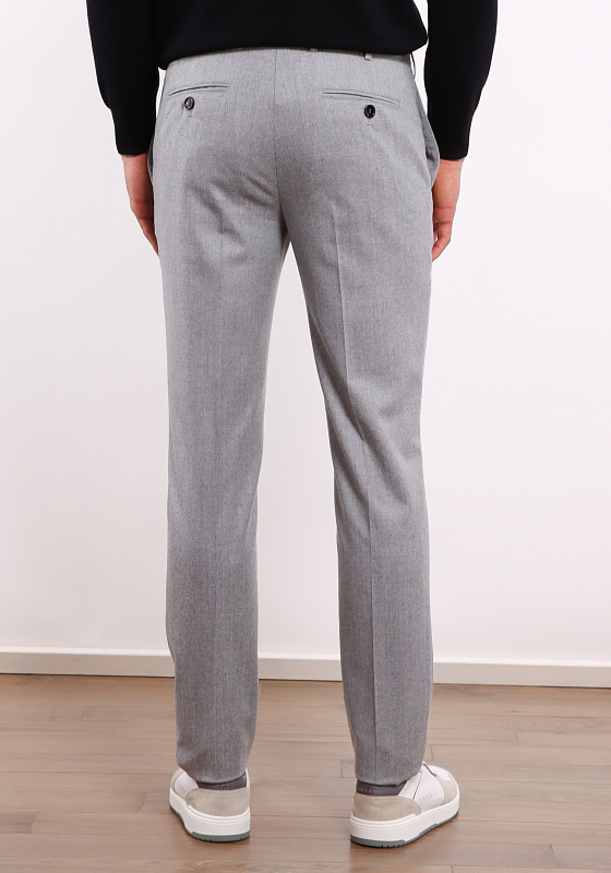 брюки Brunello Cucinelli ME226I1770 цвет светло-серый