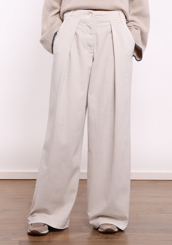 джинсы Brunello Cucinelli MP137P5845 цвет теплый белый