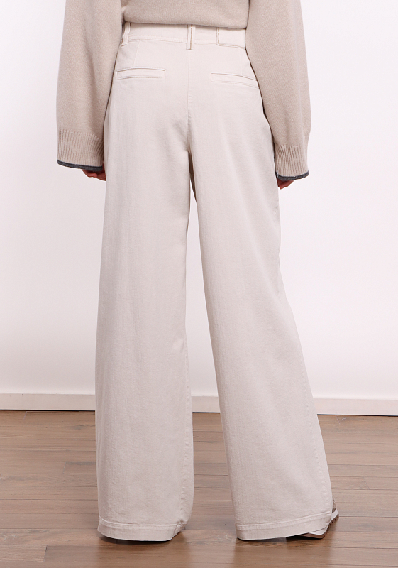 джинсы Brunello Cucinelli MP137P5845 цвет теплый белый