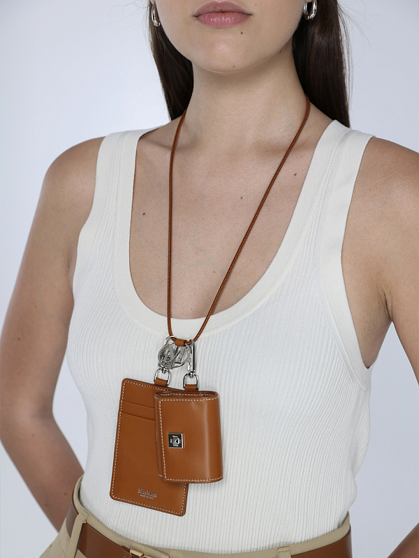 чехол для наушников Max Mara EARPHONECASE